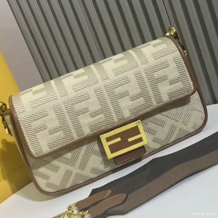 Affordable HOT Medium In Baguette Bag FF Fendi Beige Motif Canvas 0404